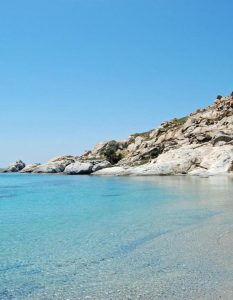 naxos plaka beach