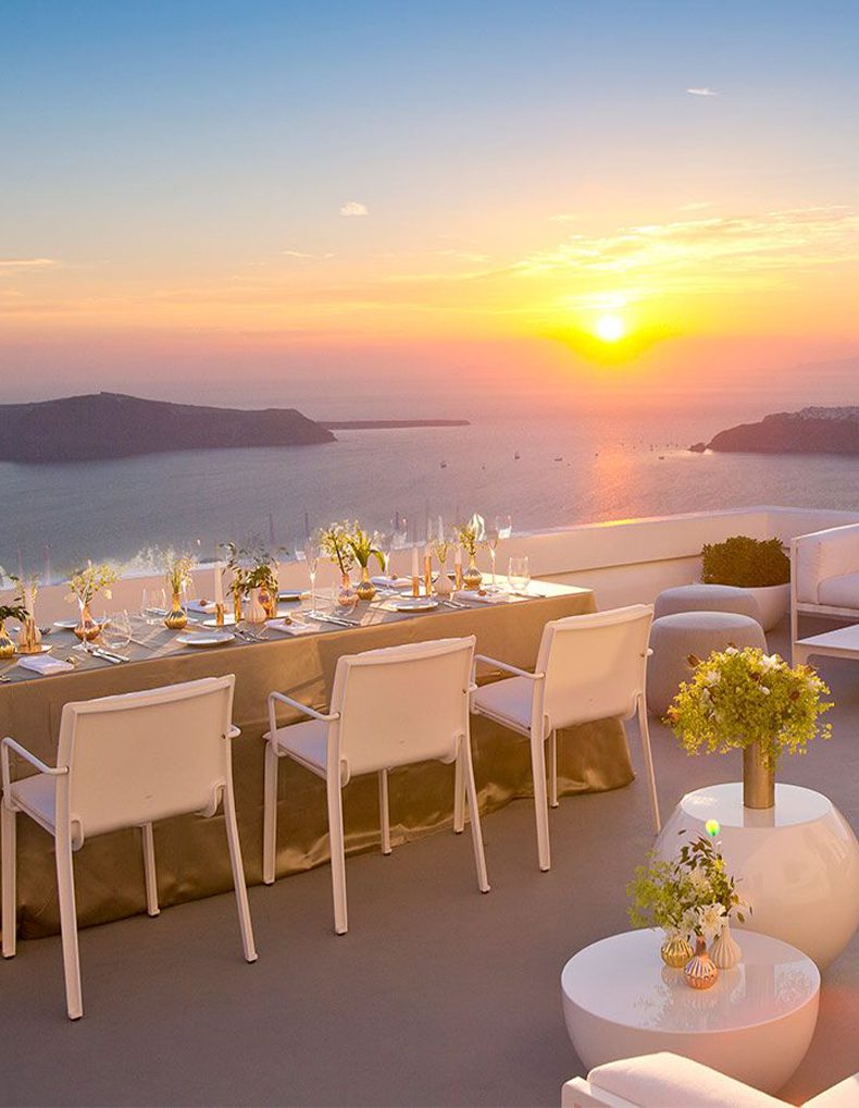 naxos skyline table with sea view